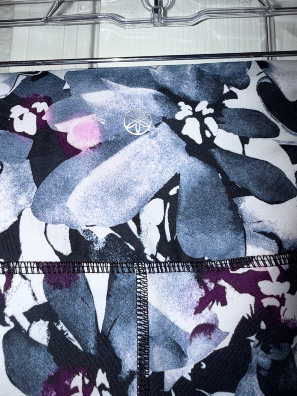 Gaiam Floral Print High-Waist Leggings - White, Black & Purple - Picture 6 of 8